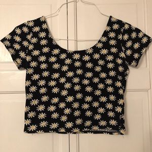 Black daisy patterned crop top